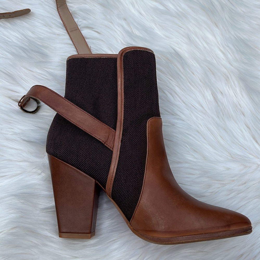 Paris Hilton leather bootie - Picture 7 of 10